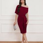 VESTIDO DE COCTEL COLOR VINO DE UN HOMBRO CON CINTURON