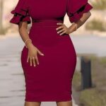 VESTIDO TUBO MIDI MANGA VOLANTES CUELLO REDONDO COLOR VINO