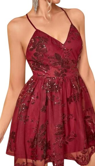 MINIVESTIDO ACAMPANADO CON LENTEJUELAS BRILLANTES