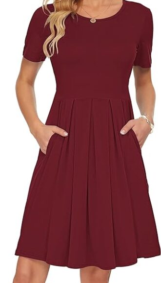 MINIVESTIDO ACAMPANADO CON MANGA CORTA Y VOLANTES COLOR VINO