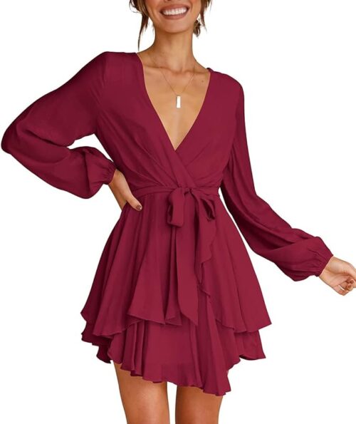 VESTIDO CORTO CON CUELLO EN V Y CINTURA CON VOLADOS