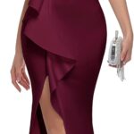 VESTIDO LARGO DE COCTEL CON VOLANTES Y UN HOMBRO COLOR VINO